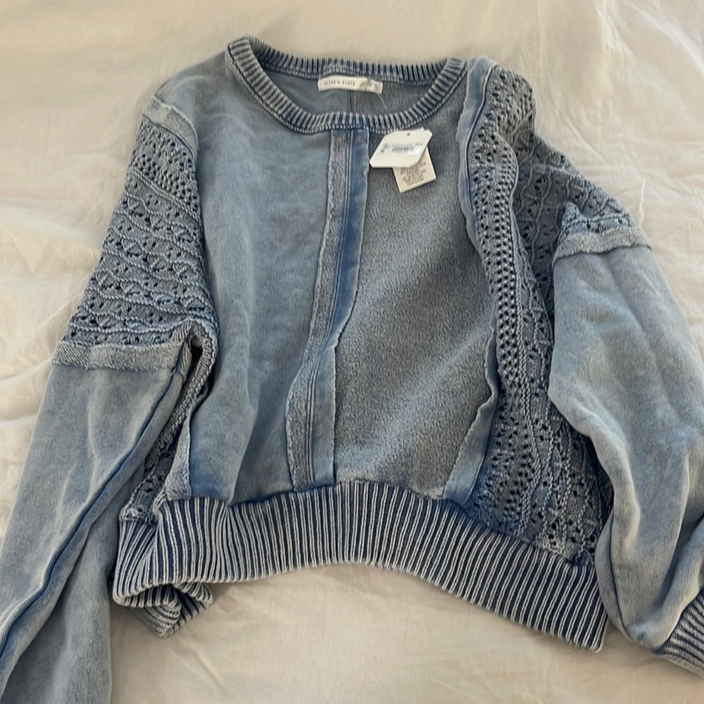 Altar’s State blue sweater size large nwt $69.95